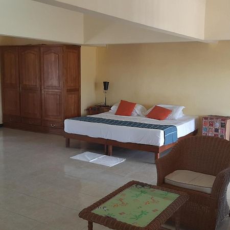 Apartamento Dino 2 Trou aux Biches Exterior foto